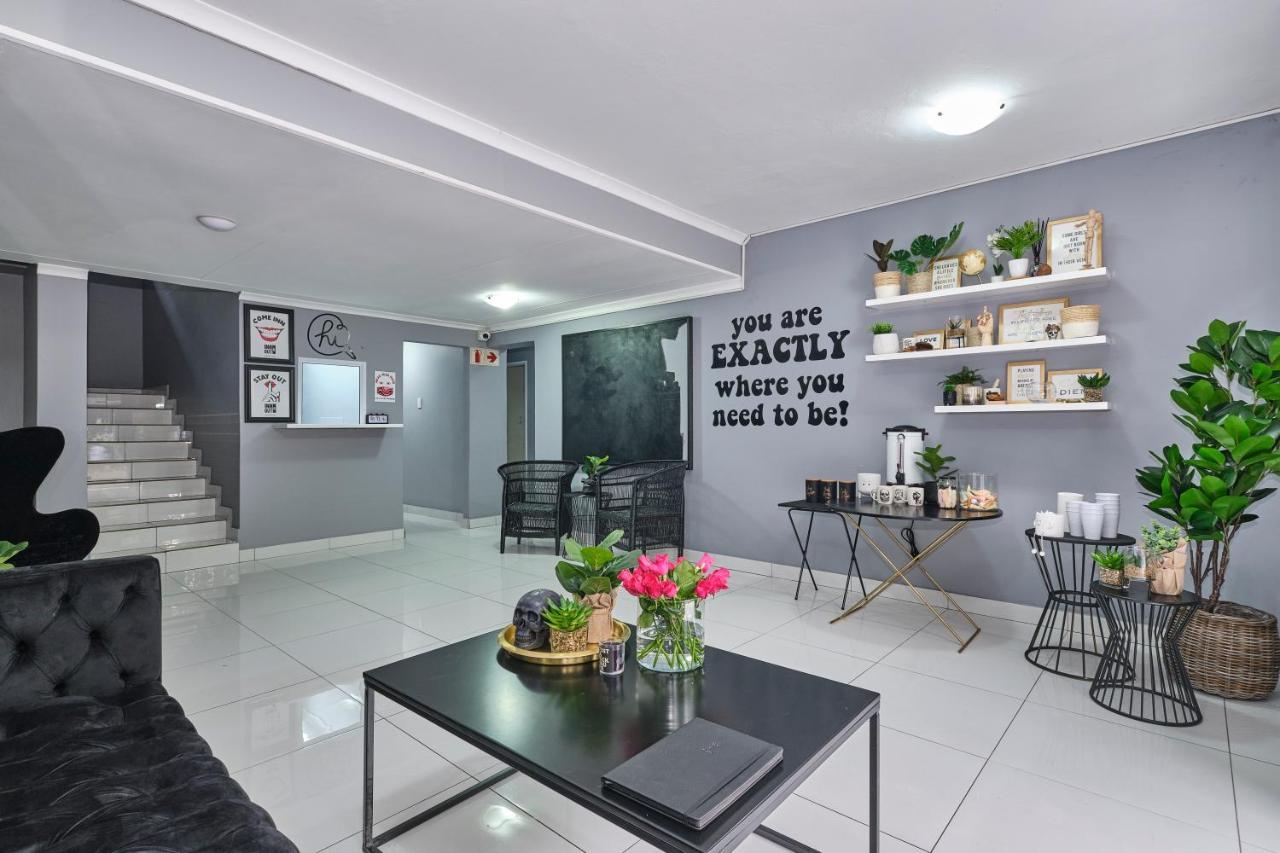 جوهانسبورغ Inn & Out Sandton المظهر الخارجي الصورة