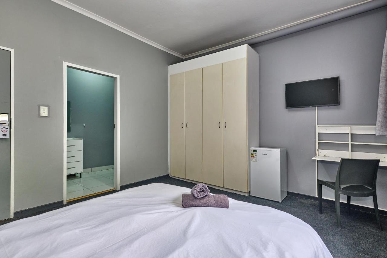 جوهانسبورغ Inn & Out Sandton المظهر الخارجي الصورة