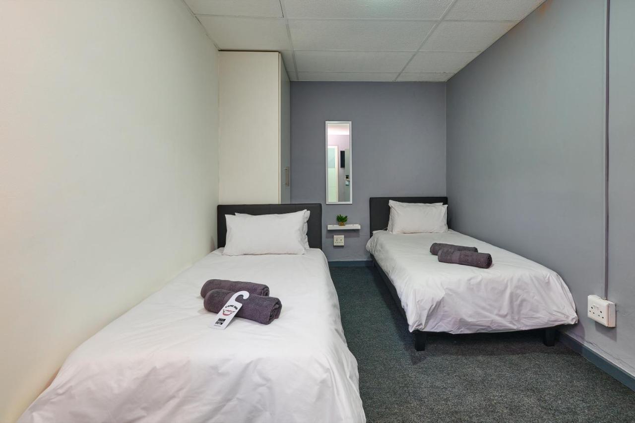 جوهانسبورغ Inn & Out Sandton المظهر الخارجي الصورة